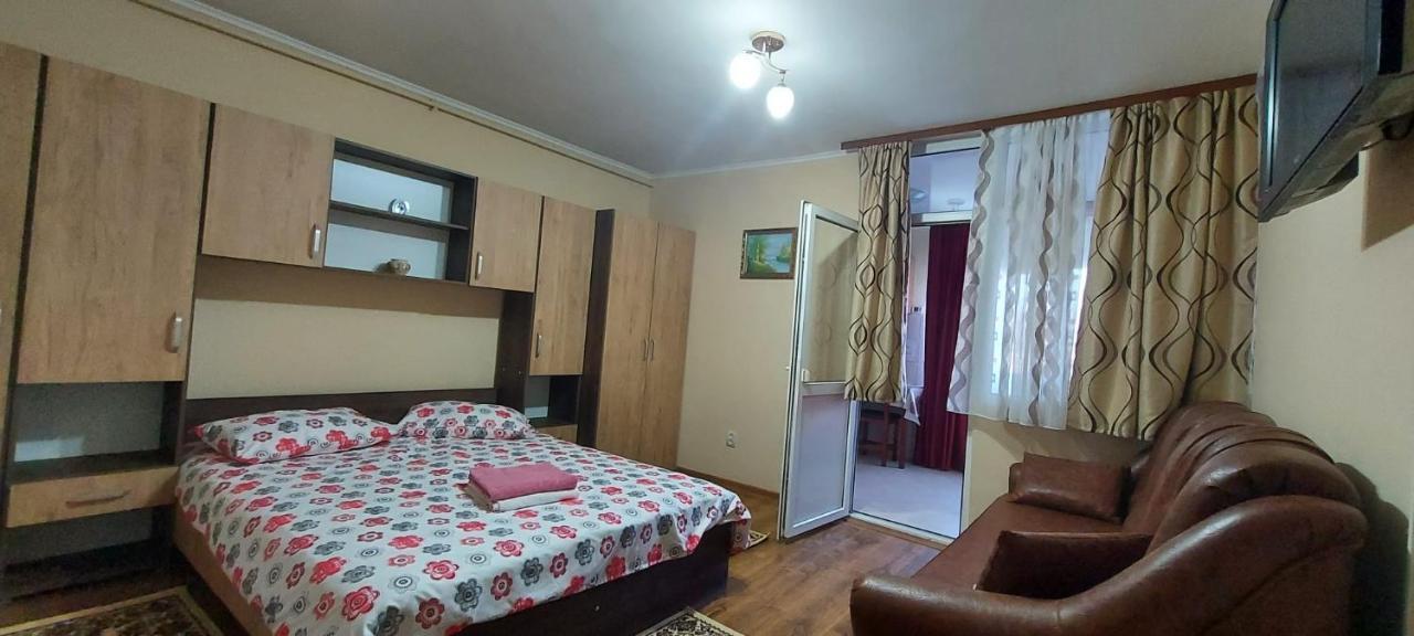 Flora Apartament Διαμέρισμα Σάτου Μάρε Εξωτερικό φωτογραφία