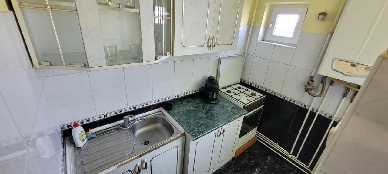 Flora Apartament Διαμέρισμα Σάτου Μάρε Εξωτερικό φωτογραφία